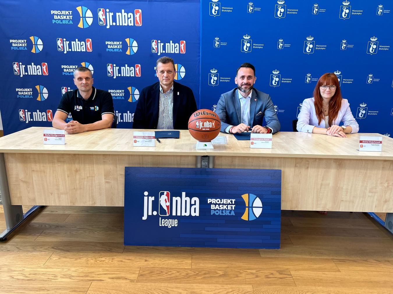 Read more about the article Umowa na turnieje Jr. NBA podpisana w Warszawie