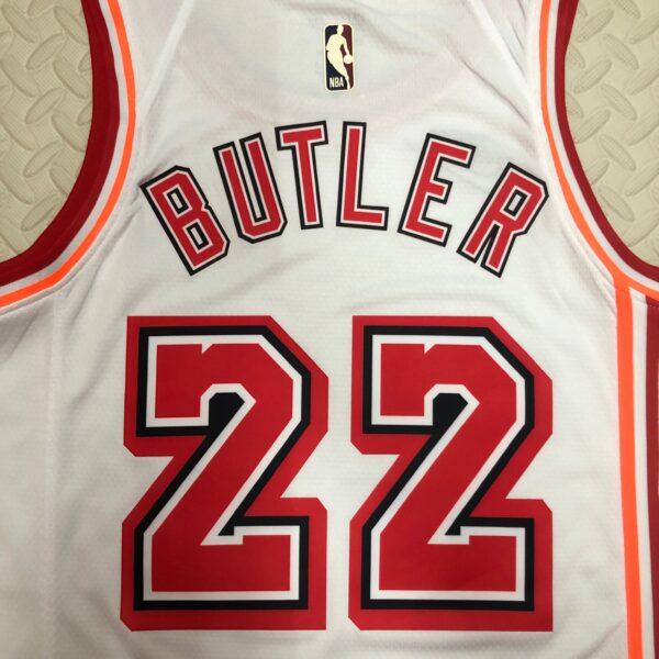 Jimmy Butler #22 Miami Heat SWINGMAN 23/24 biała - obrazek 7