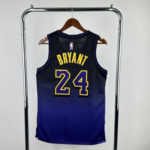 Kobe Bryant 24 Lakers LakeShow SWINGMAN 2024/25 - obrazek 9